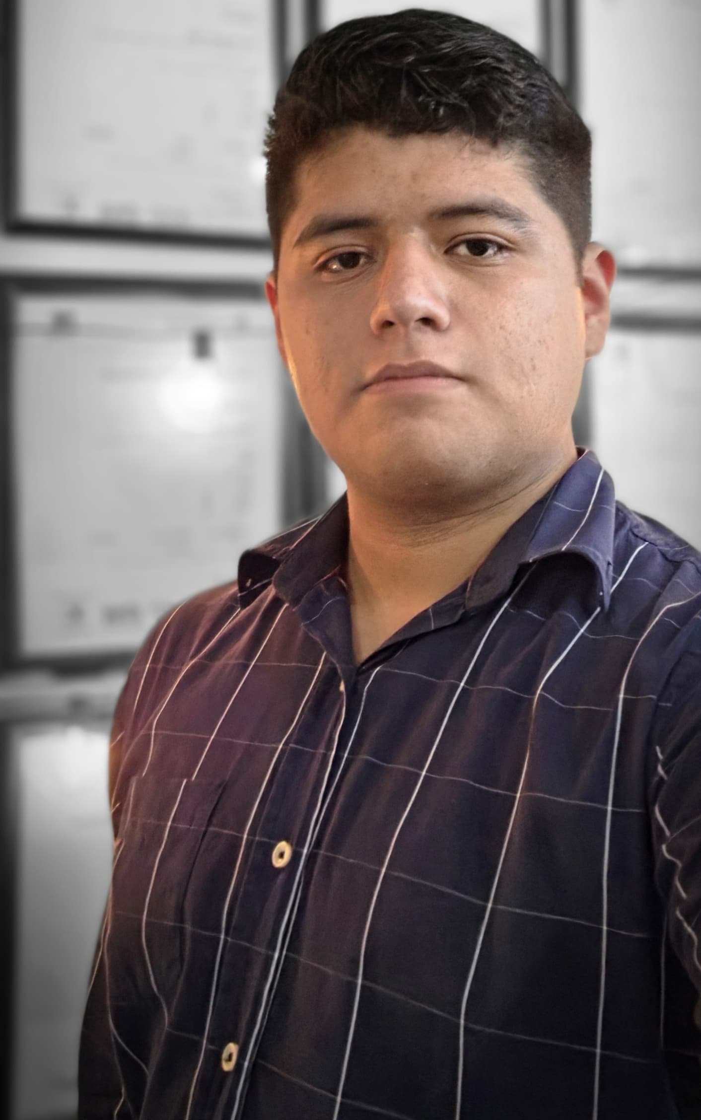 Emmanuel Hernández, Recepción en UKCenter Huauchinango